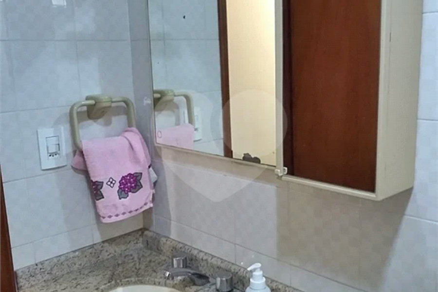 Sobrado à venda com 3 quartos, sendo 1 suíte, em Vila Guilherme, São Paulo, SP