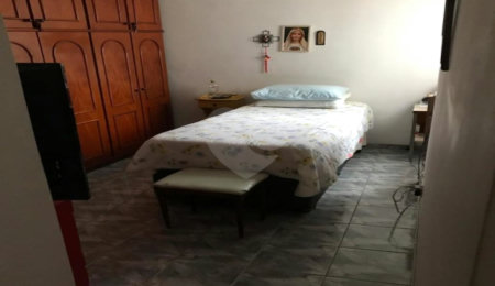Casa à venda com 3 quartos, sendo 1 suíte,  em Jardim Ester Yolanda, São Paulo, SP