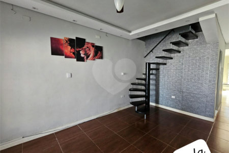Casa à venda com 2 quartos em Jardim Vitória, Mairinque, SP
