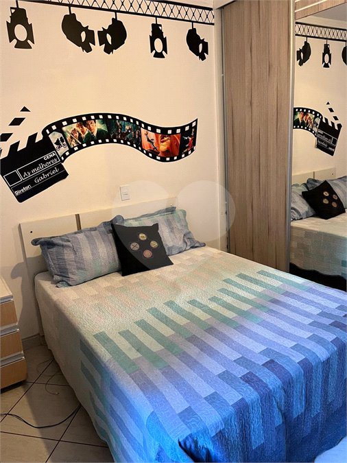 Casa à venda com 3 quartos, sendo 2 suítes, no condomínio Palmas, São Paulo - SP