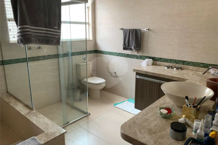 Casa à venda com 2 suítes em Condomínio Loteamento Quadra dos Príncipes, Atibaia, SP