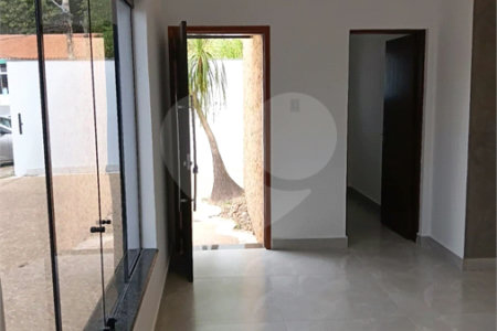 Sobrado para alugar com 2 quartos, sendo 1 suíte, no Centro, São Roque, SP