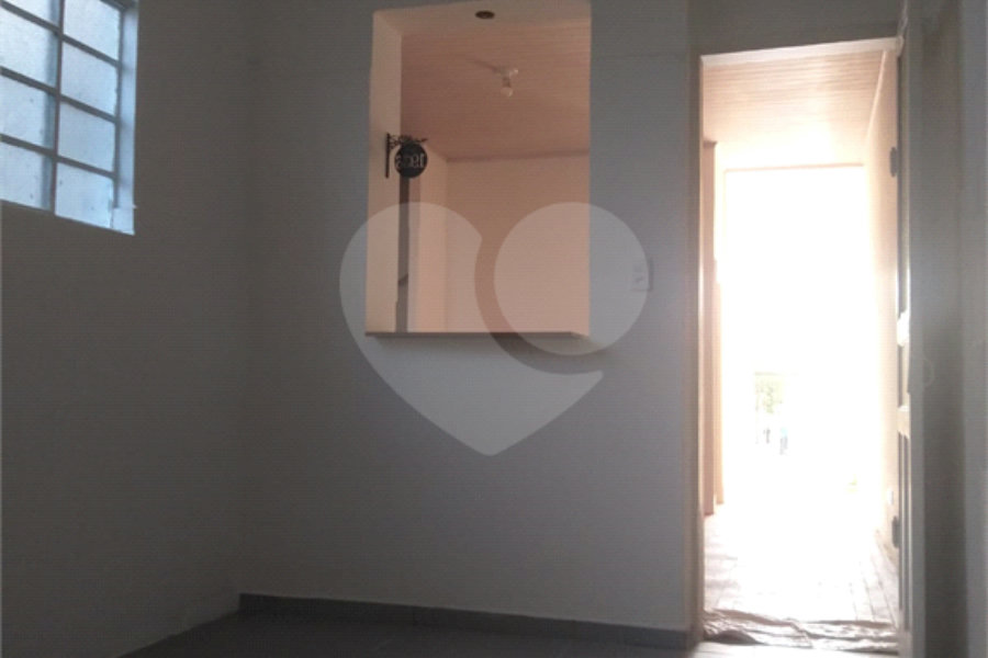 Sobrado à venda com 3 quartos em Bom Retiro, São Paulo, SP