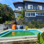 Casa à venda com 3 suítes no condomínio Vale da Santa Fé, Vinhedo - SP