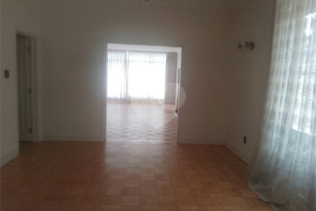 Apartamento à venda com 4 quartos, sendo 1 suíte, em República, São Paulo, SP