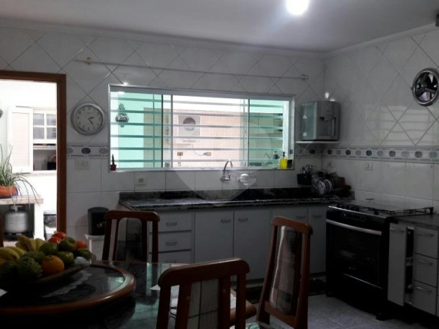 Sobrado à venda com 3 quartos, sendo 1 suíte,  em Vila Harmonia, Guarulhos, SP