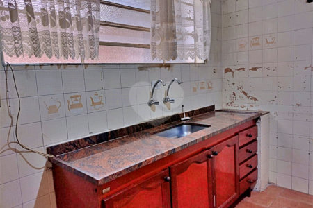 Sobrado à venda com 3 quartos, sendo 1 suíte,  em Parque Colonial, São Paulo, SP