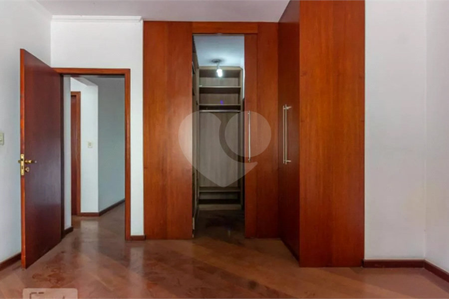Sobrado à venda com 4 suítes em Butantã, São Paulo, SP
