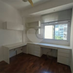 Apartamento à venda com 3 quartos, sendo 1 suíte,  em Lagoa, Rio de Janeiro, RJ