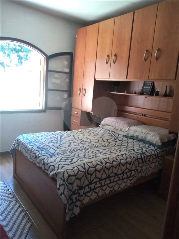 Sobrado à venda com 3 quartos, sendo 1 suíte,  em Vila Romero, São Paulo, SP