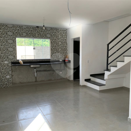 Sobrado à venda com 2 suítes em Residencial Jardins da Catalunha, Atibaia, SP
