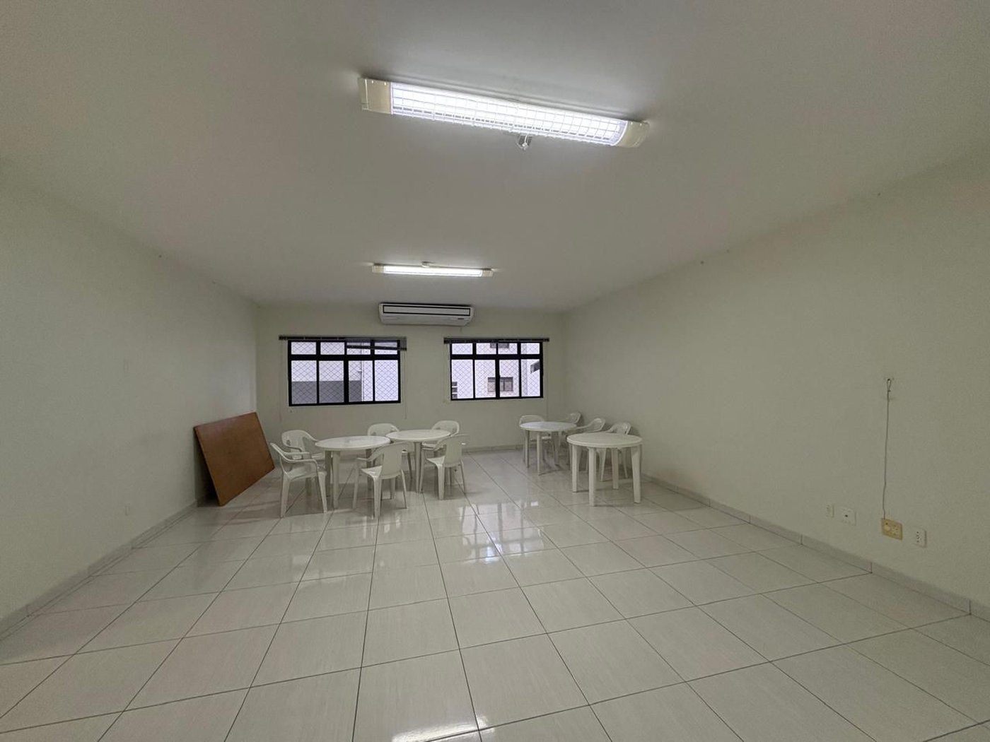 Apartamento com 2 dormitórios à venda, 106 m² por R$ 945.000,00 - Ponta da Praia - Santos/SP
