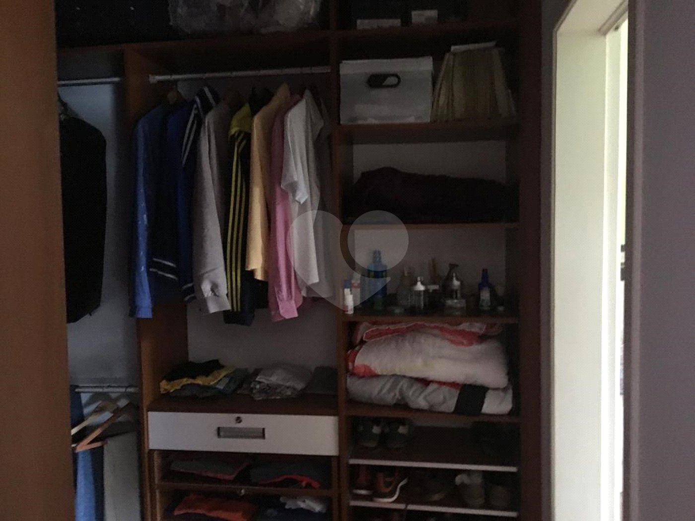 Casa à venda com 3 suítes no condomínio Aruã, Mogi das Cruzes - SP