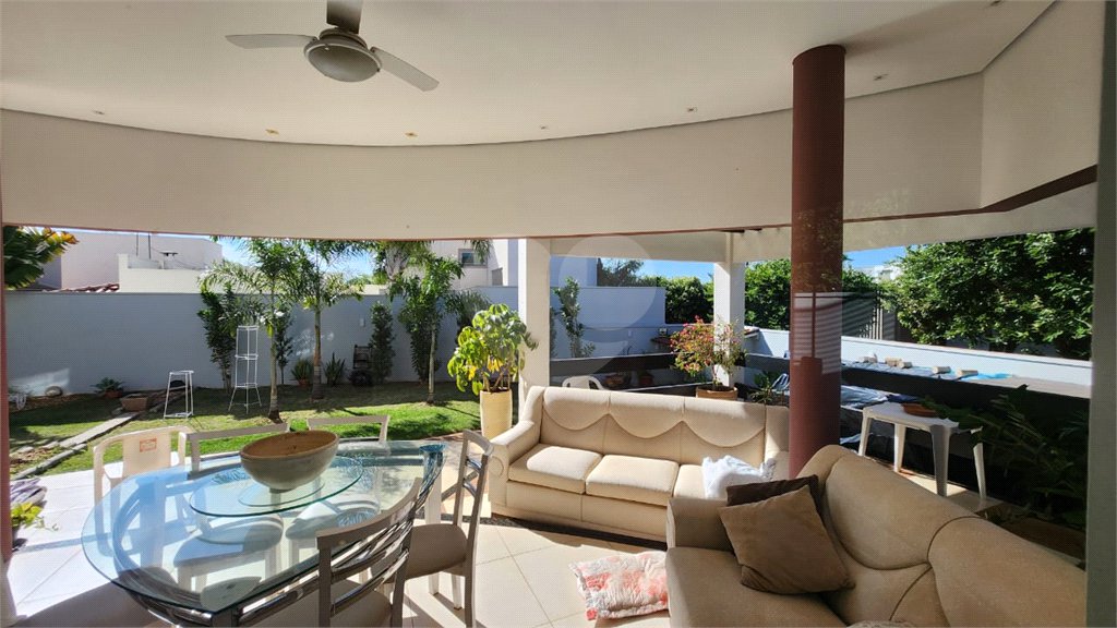 Casa à venda com 3 quartos, sendo 2 suítes, em Residencial Village Damha, Araraquara, SP