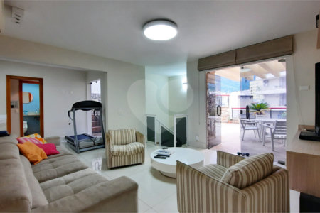 Cobertura à venda com 4 quartos, sendo 2 suítes,  em Tijuca, Rio de Janeiro, RJ