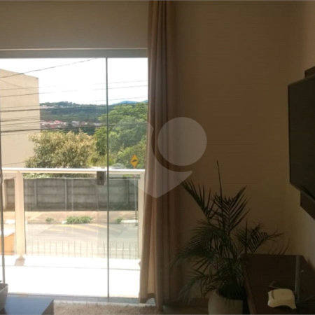 Sobrado à venda com 3 quartos em Jardim das Cerejeiras, Atibaia, SP