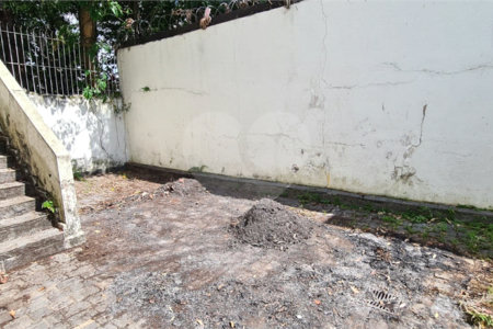 Sobrado à venda com 8 quartos em Vila Tramontano, São Paulo, SP