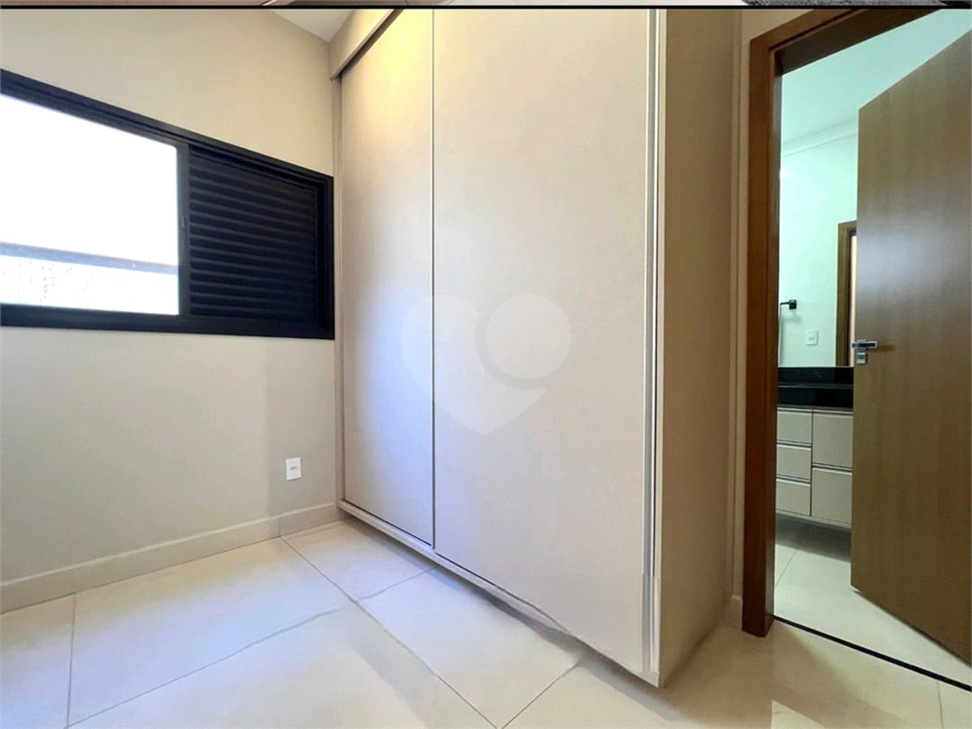 Casa à venda com 3 suítes no condomínio Praça dos Pássaros, Ribeirão Preto - SP