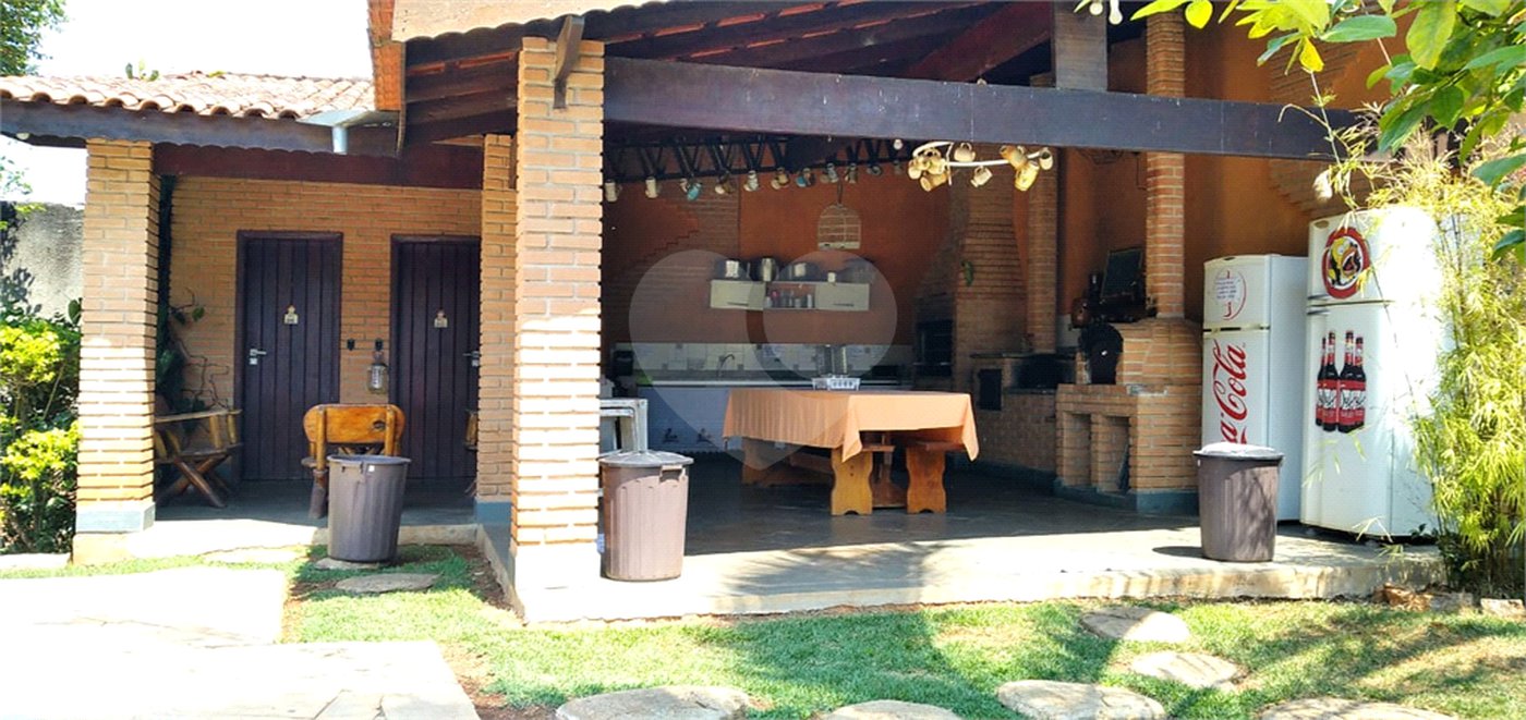 Chácara à venda com 2 quartos no Centro, Araçoiaba da Serra, SP