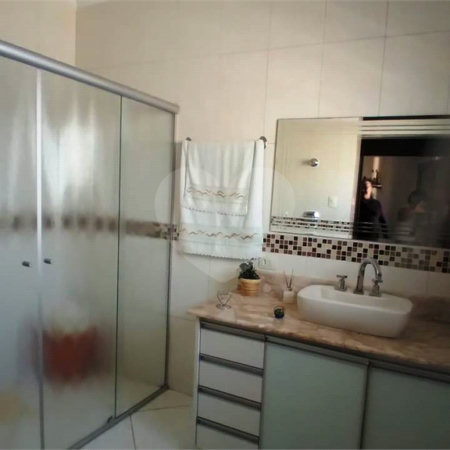 Sobrado à venda com 5 quartos, sendo 1 suíte, em Vila Maria Alta, São Paulo, SP