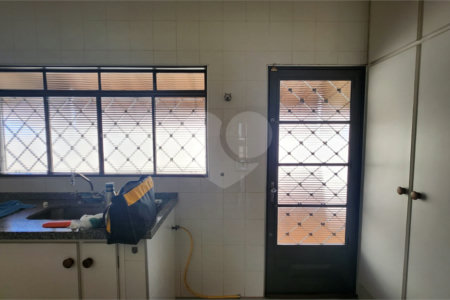 Casa à venda com 3 quartos, sendo 2 suítes, em Jardim Europa (vila Xavier), Araraquara, SP