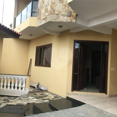 Casa à venda com 3 quartos, sendo 1 suíte, em Wanel Ville, Sorocaba, SP
