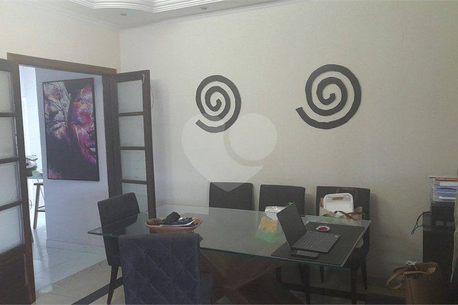 Sobrado à venda com 3 quartos, sendo 1 suíte, em Tremembé, São Paulo, SP