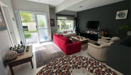 Casa à venda com 3 quartos, sendo 2 suítes, no condomínio Townhouse Village Morumbi, São Paulo - SP