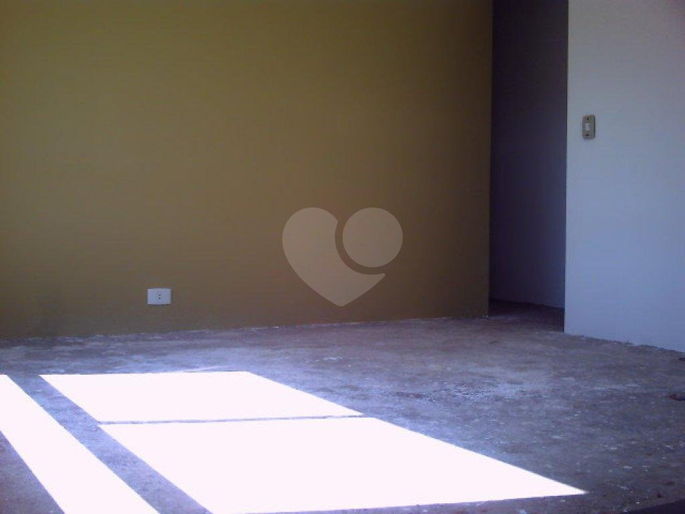 Sobrado à venda com 3 quartos, sendo 1 suíte, em Vila Irmãos Arnoni, São Paulo, SP
