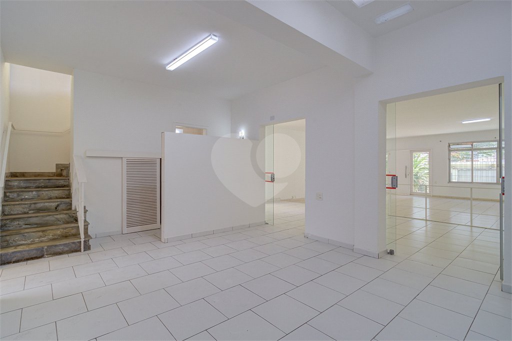 Sobrado à venda com 4 quartos, sendo 2 suítes,  em Brooklin, São Paulo, SP