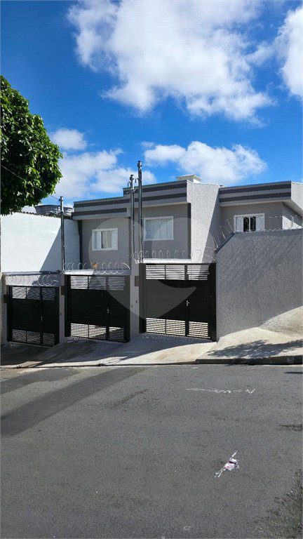 Sobrado à venda com 2 quartos em Guaianazes, São Paulo, SP
