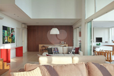Apartamento à venda com 3 suítes em Vila Mariana, São Paulo, SP