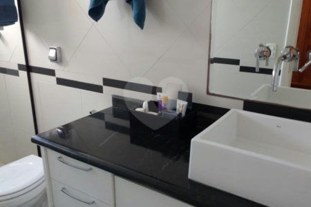 Apartamento à venda com 4 quartos, sendo 3 suítes, em Vila Andrade, São Paulo, SP
