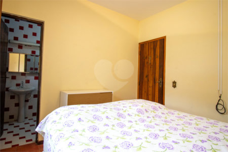 Casa à venda ou para alugar com 5 quartos, sendo 2 suítes, no condomínio Restinga Verde, São Roque - SP