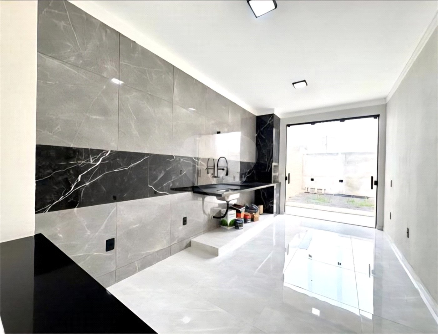 Casa à venda com 2 quartos, sendo 1 suíte, em Residencial Villaggio DI Capri, Itapetininga, SP
