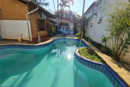 Casa à venda com 3 quartos, sendo 1 suíte, em Interlagos, São Paulo, SP