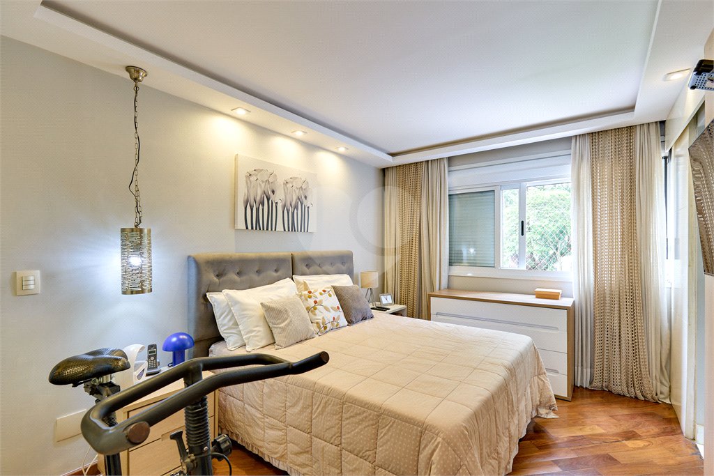 Apartamento à venda com 3 suítes em Alto da Boa Vista, São Paulo, SP