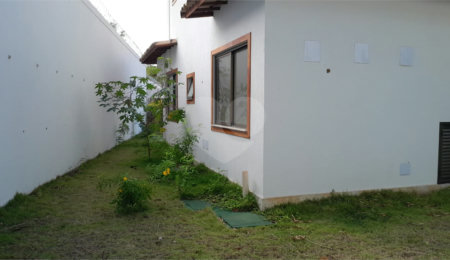 Casa em condomínio à venda com 4 quartos, sendo 2 suítes,  em Manguinhos, Armação dos Búzios, RJ