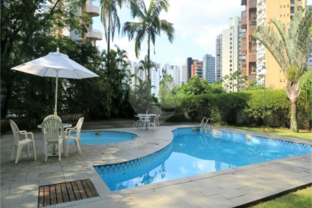 Cobertura à venda com 4 quartos, sendo 2 suítes,  em Vila Suzana, São Paulo, SP