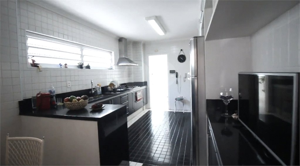 Apartamento à venda com 3 quartos, sendo 1 suíte, em Higienópolis, São Paulo, SP
