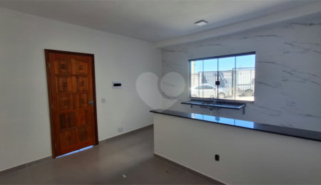 Casa de Vila à venda com 1 suíte em Jardim Prestes de Barros, Sorocaba, SP
