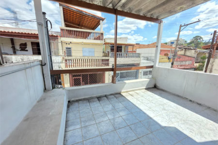 Sobrado à venda com 4 quartos, sendo 1 suíte, em Rio Pequeno, São Paulo, SP