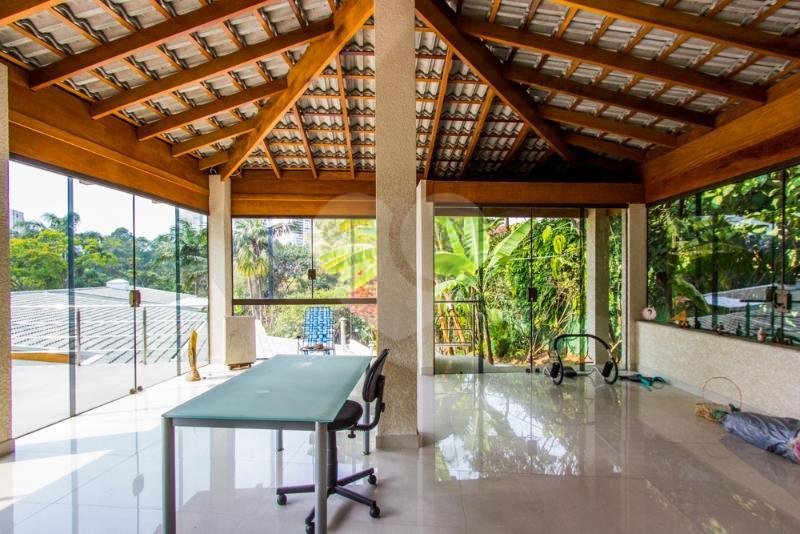 Casa Térrea à venda com 5 suítes em Jardim Marajoara, São Paulo, SP