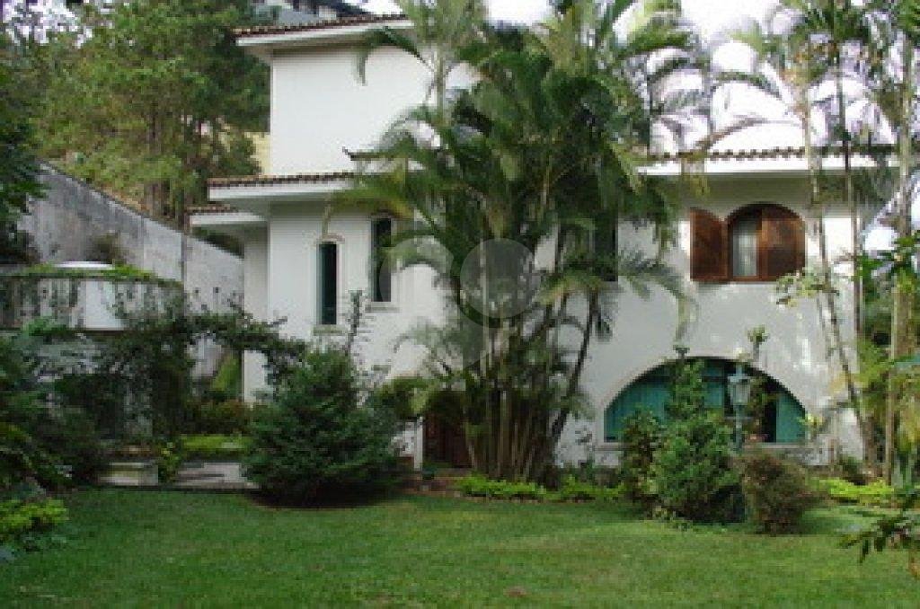 Casa à venda ou para alugar com 5 suítes em Jardim São Bento, São Paulo, SP