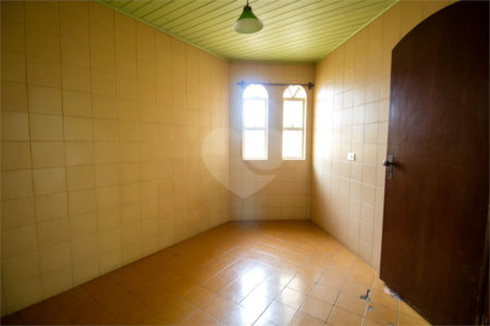 Casa à venda ou para alugar com 4 quartos, sendo 1 suíte, no Centro, São Roque, SP