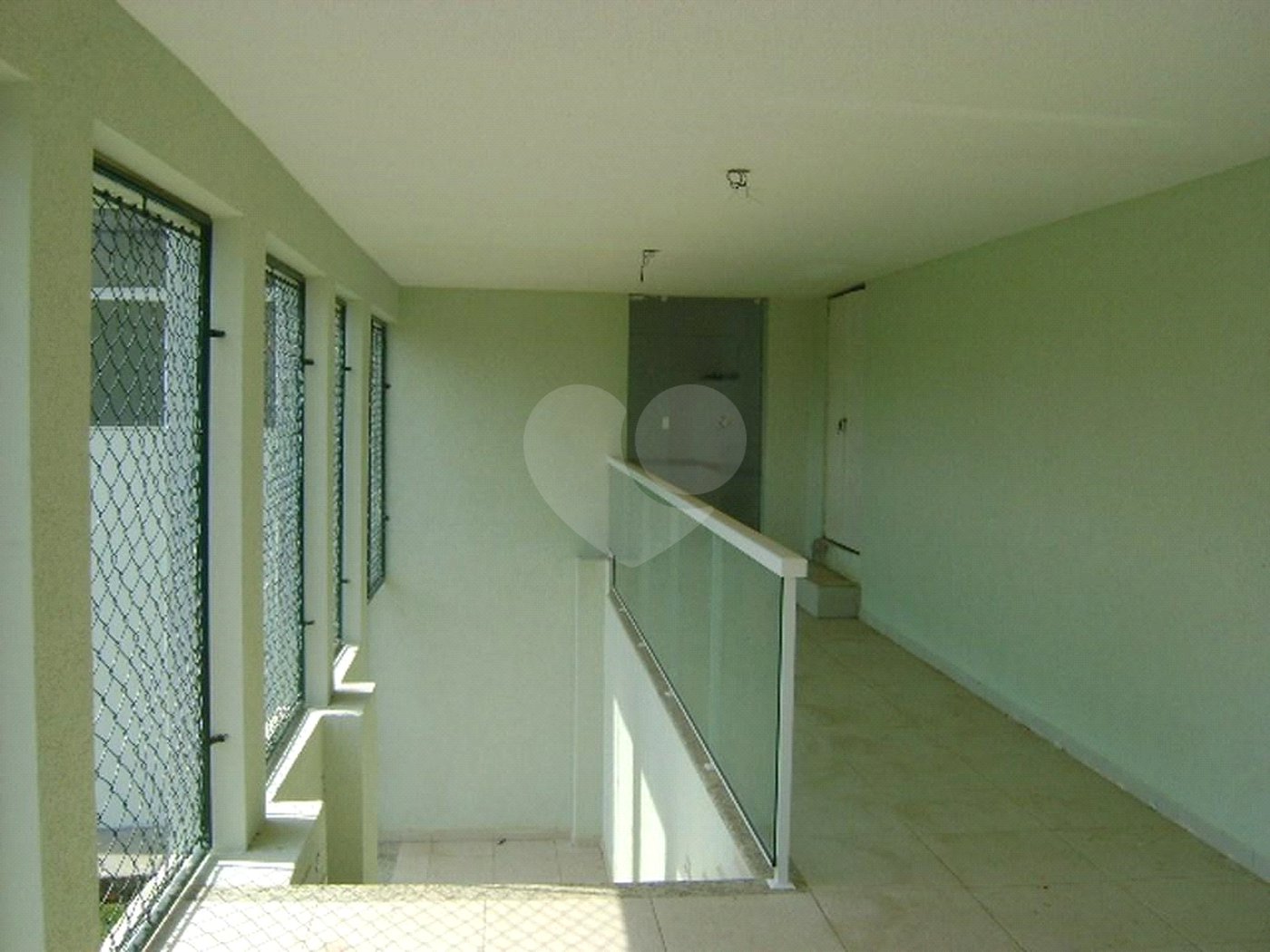 Casa à venda com 3 suítes no condomínio Estância Marambaia, Vinhedo - SP