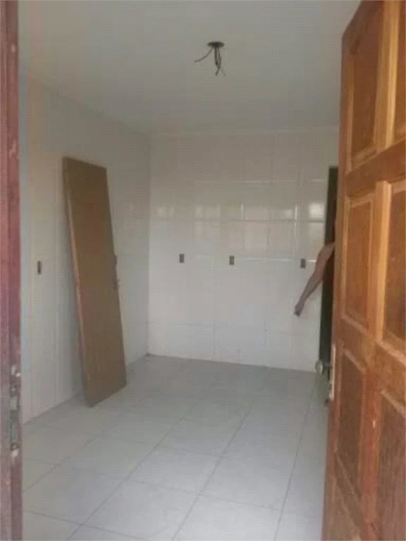 Sobrado à venda com 3 quartos, sendo 1 suíte,  em Jardim Monte Kemel, São Paulo, SP