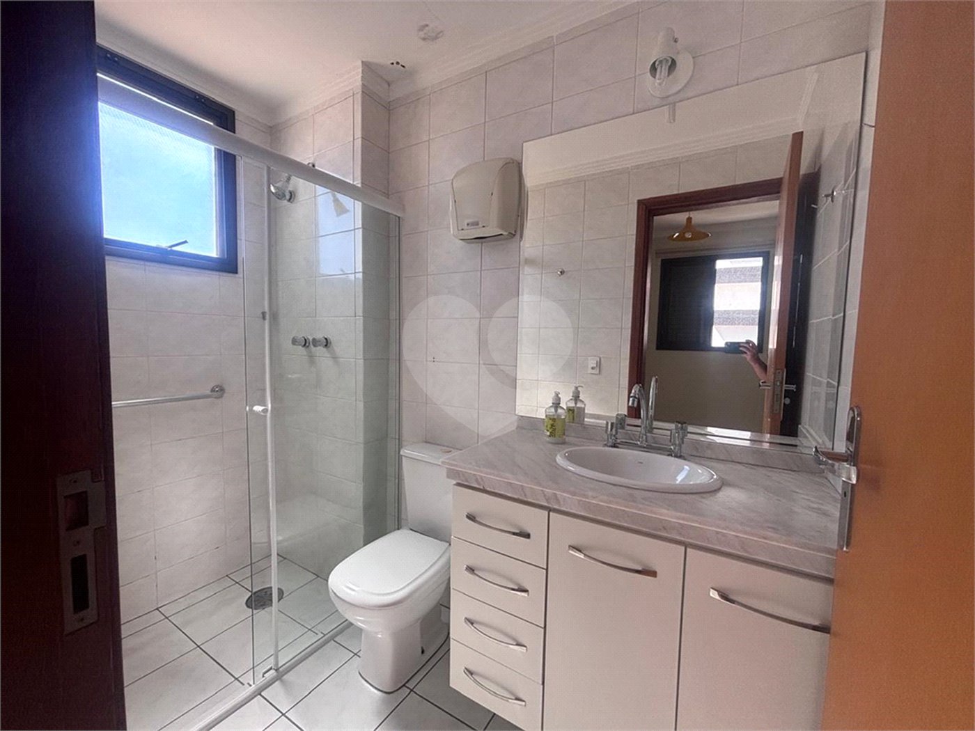 Apartamento à venda com 3 quartos, sendo 1 suíte,  em Vila Independência, Sorocaba, SP