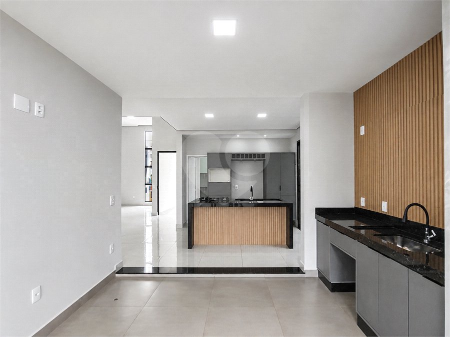 Casa à venda com 3 suítes no condomínio Renaissance, Sorocaba - SP