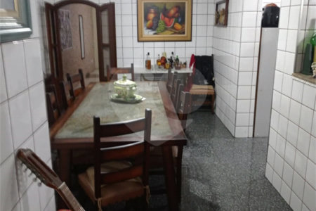 Casa à venda com 5 suítes em Vila Medeiros, São Paulo, SP